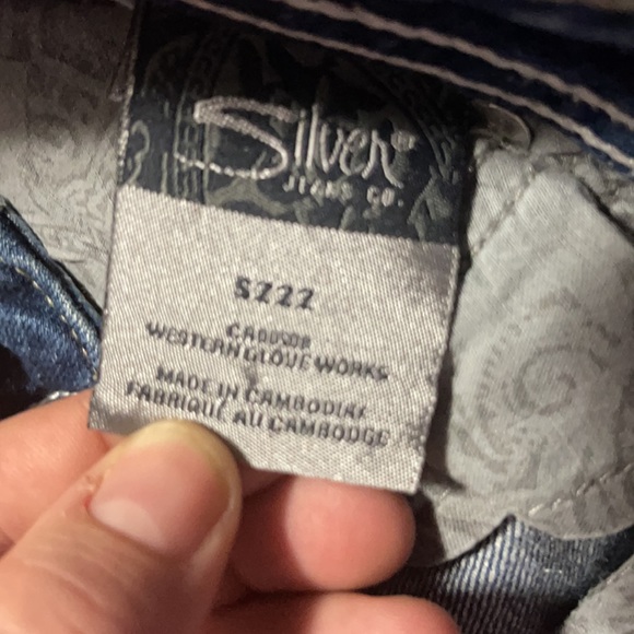 Silver Bermuda Shorts - Picture 3 of 3